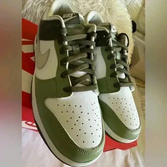 New Nike Dunk Low "Oil Green Cargo Khaki" Size 11 FN6882 Shoe - Picture 8 of 10